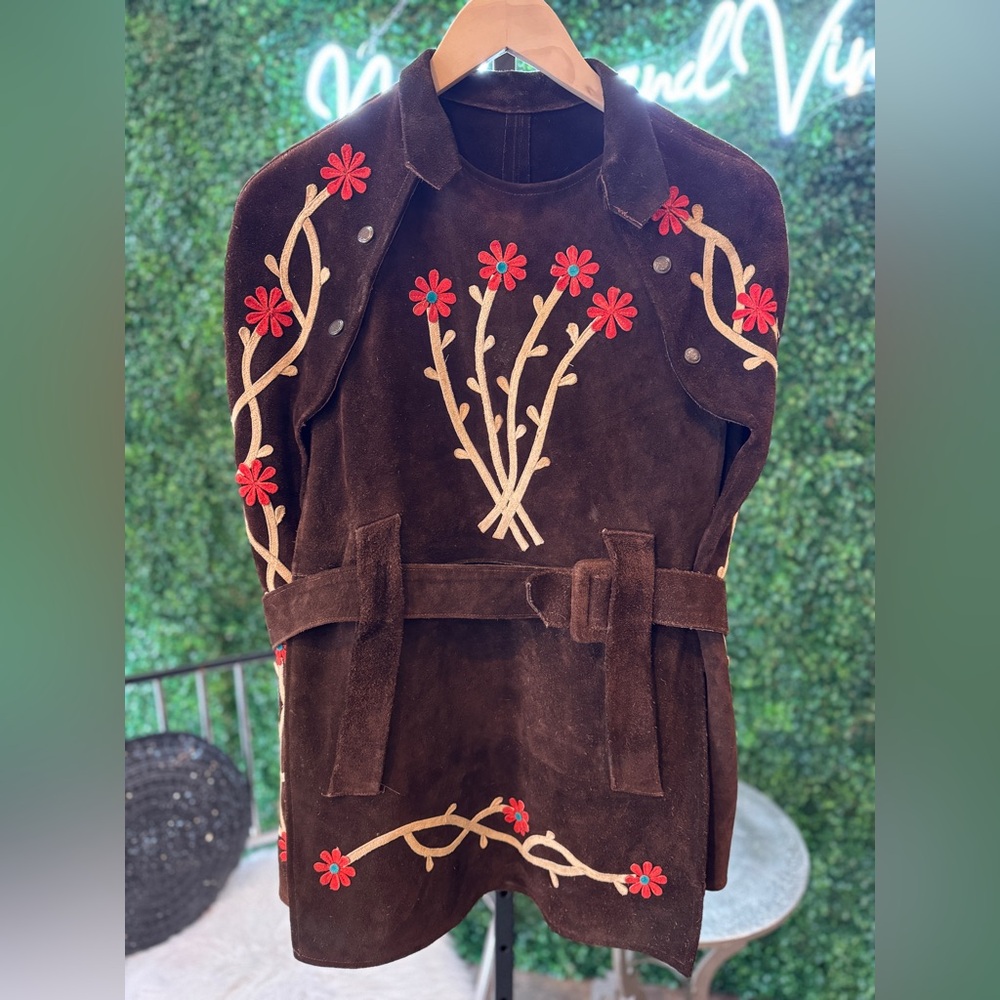 RARE VTG 70's Brown Suede Floral Cape Poncho Jacket w/ Floral Embroidery